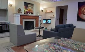 Alindro City Center Apartment 3